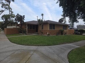 Building Photo - 12912 St Andrews Pl