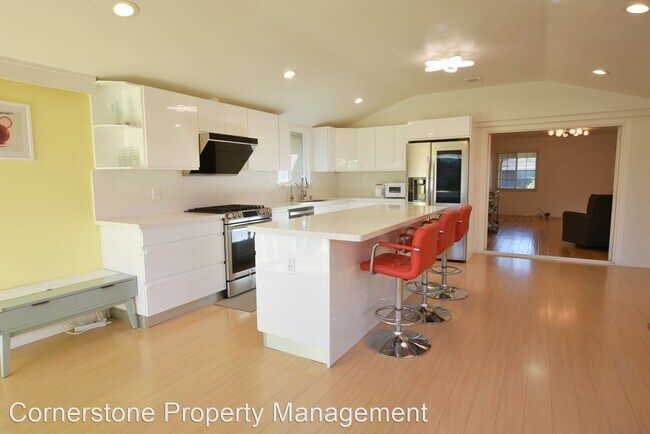 Building Photo - 3 br, 2 bath House - 1775 Los Padres Blvd