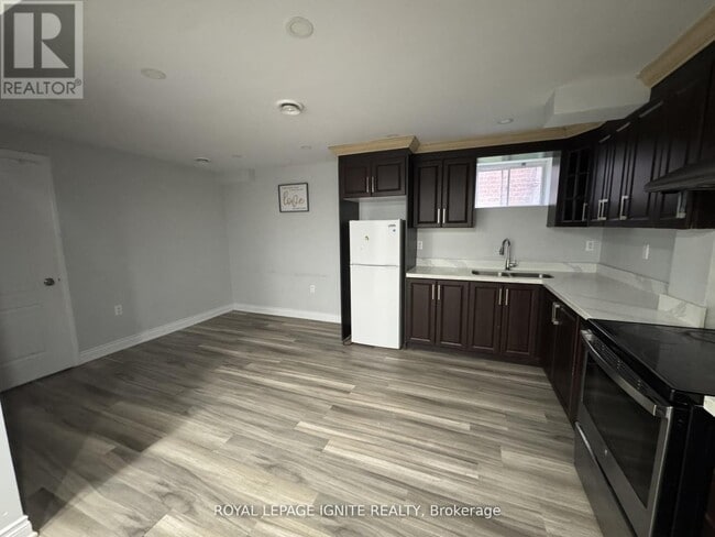 Building Photo - 1181 Stire St