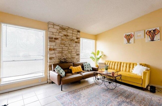 Foto del edificio - 10407 Burmaster Ln