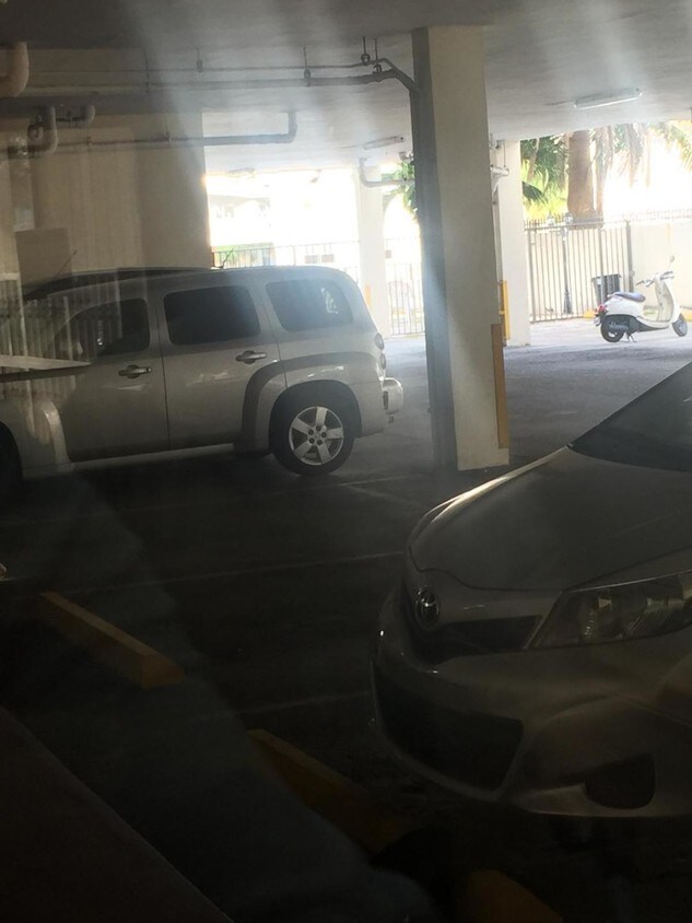 Foto del edificio - 6937 Bay Dr