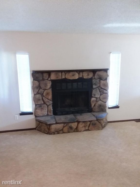 Primary Photo - 2 br, 1.5 bath Townhome - 28 Murray Height...