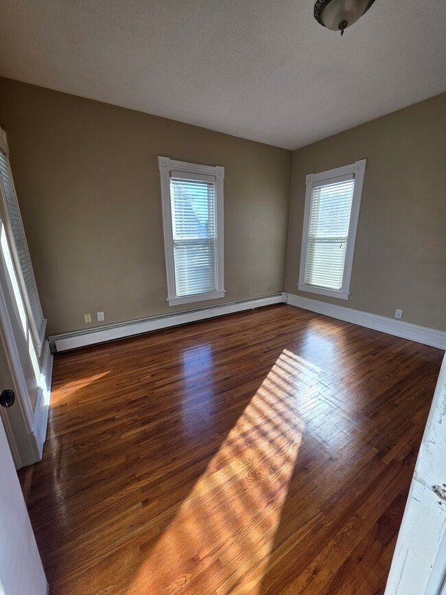 Living Room - 3112 5th Ave S
