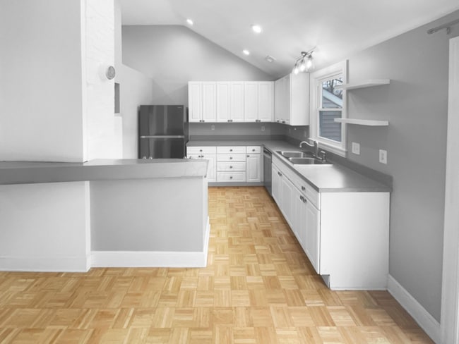 Building Photo - 281 E Selby Blvd