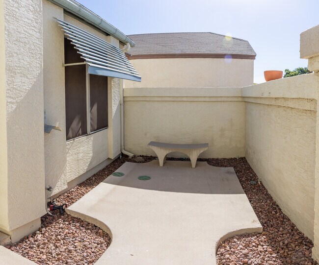 Building Photo - 6036 W Mescal St