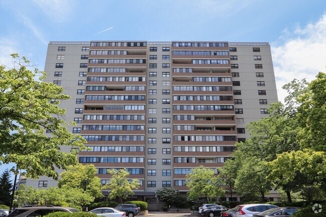 Building Photo - 6 Whittier Pl
