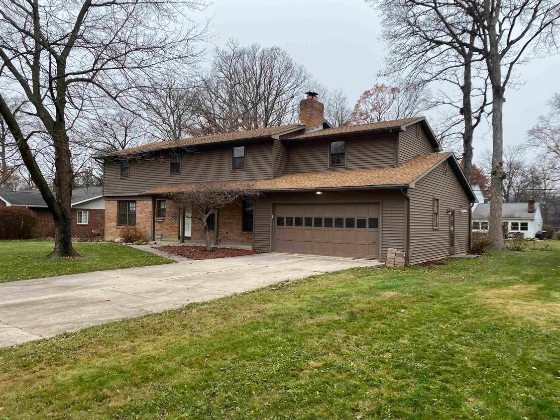 4511 Highwood Dr, Fort Wayne, IN 46815 House Rental in Fort Wayne, IN