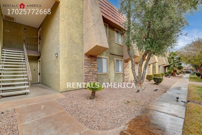 Building Photo - COZY first floor condo in GUARD GATED COMM...