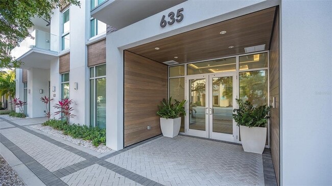 Foto del edificio - 635 S Orange Ave