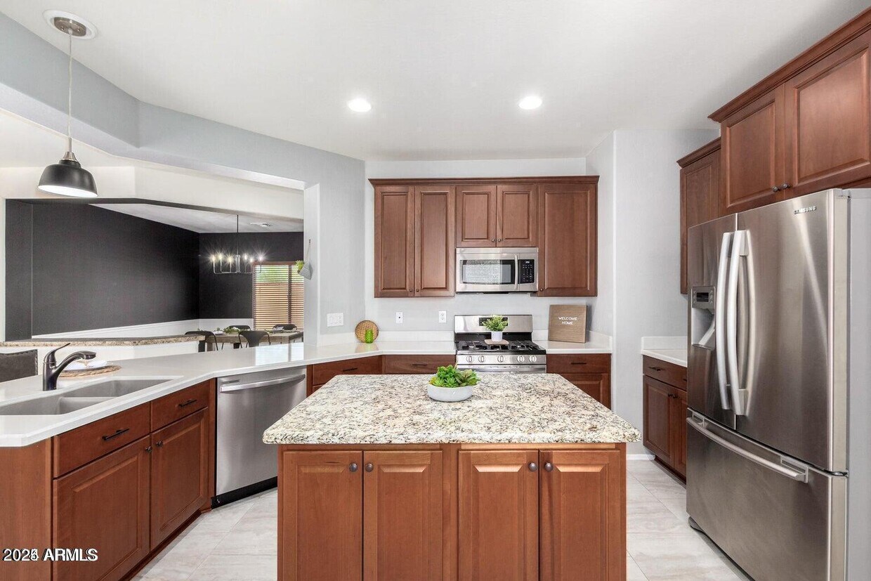 Foto principal - 26180 W Wahalla Ln