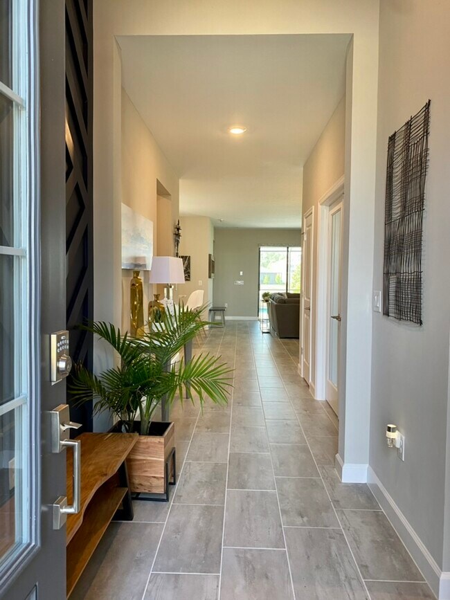 Building Photo - 13857 Pine Lodge Ln