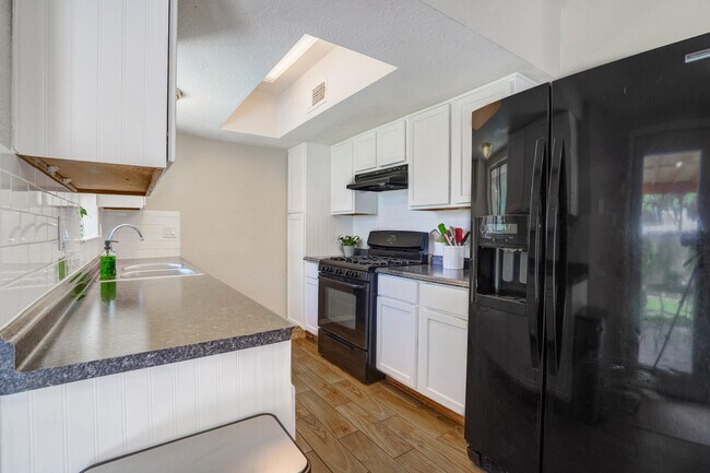 Foto del edificio - 2229 Seagull Dr