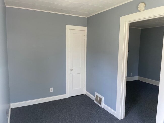 Building Photo - Coming Soon- cute ranch in Mansfield