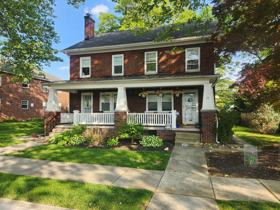 34 W Areba Ave, Hershey, PA 17033 Townhome Rentals in Hershey PA