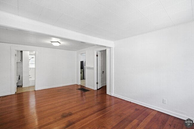 Building Photo - 2808 3rd St