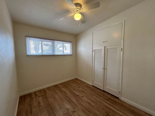 Building Photo - 3 Bed, 1 Bath in San Diego.