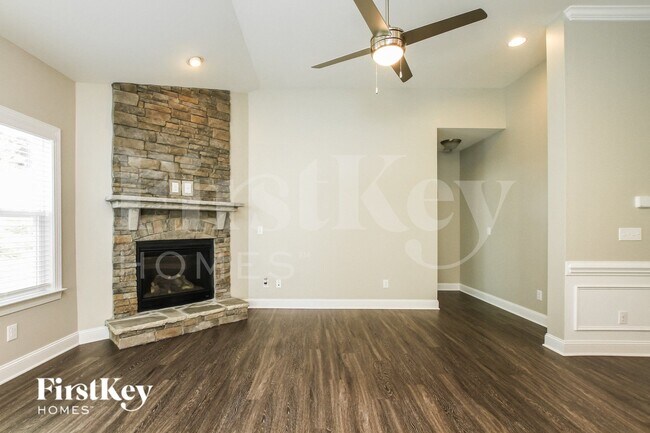 Foto del edificio - 206 Paradise Hills Cir