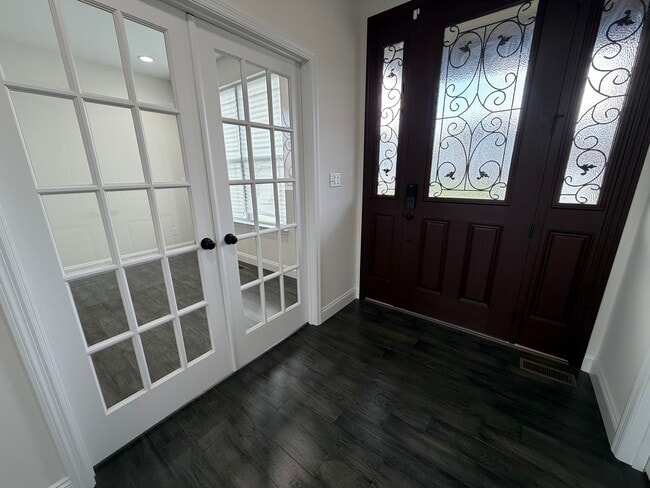 Foto del edificio - 156 Far Meadow Dr