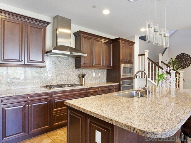 Building Photo - 13610 Cantare Trail