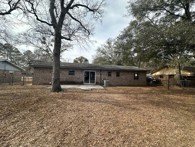 Building Photo - Home for Rent