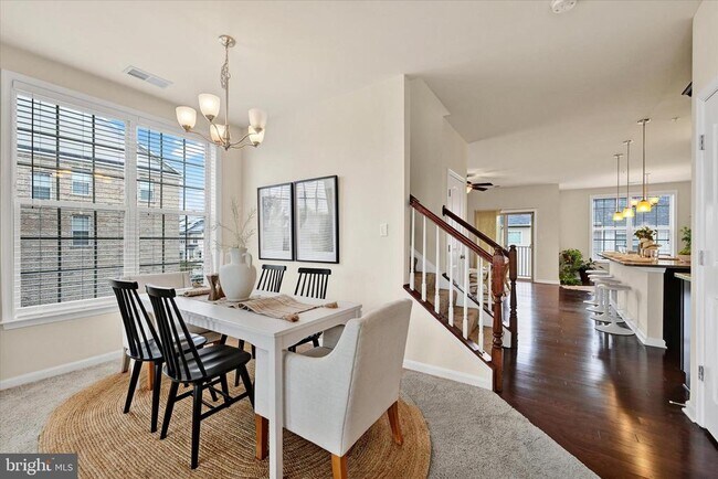 Foto del edificio - 2557 Campus Way N