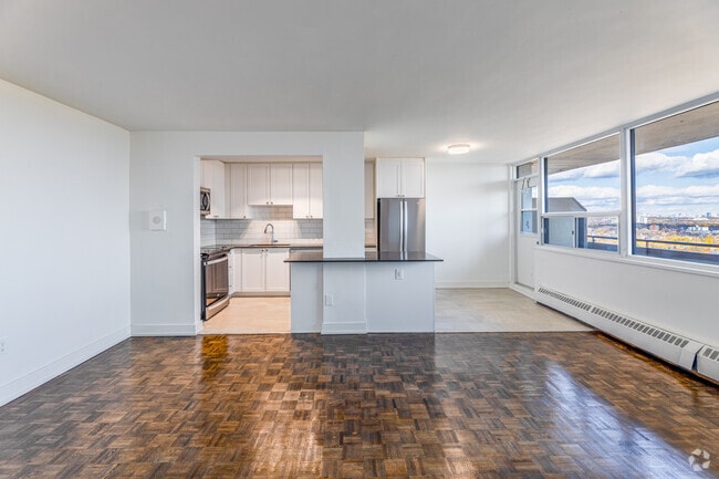 Interior Photo - 55 Triller Ave