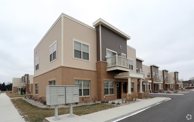 Foto del edificio - Grand View Townhomes