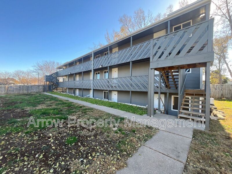 Primary Photo - 877 N 26th St