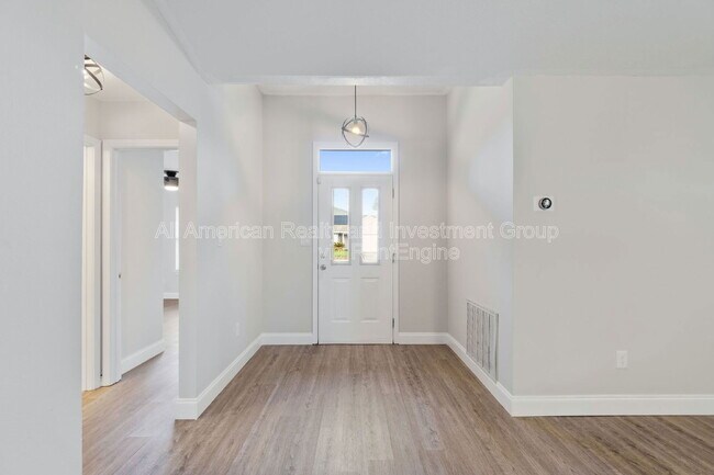 Foto del edificio - 444 Bridgewater Ct