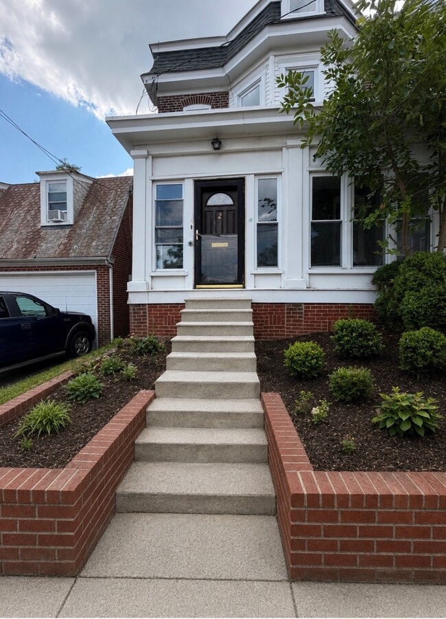 Photo - 2 W 25th Street House