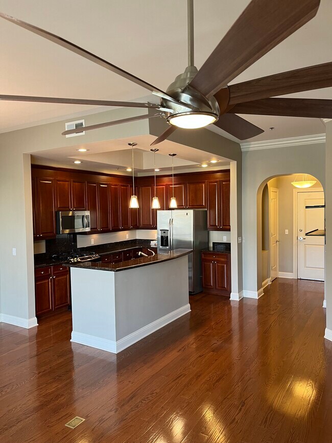 Building Photo - 3810 N Mulberry Dr