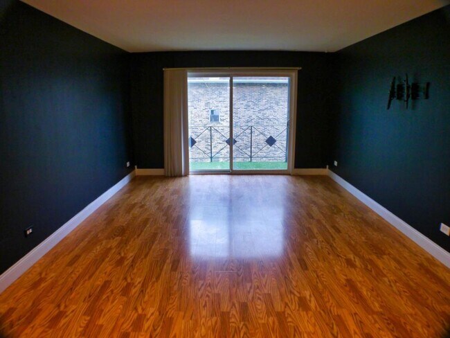 Building Photo - 10308 Circle Dr