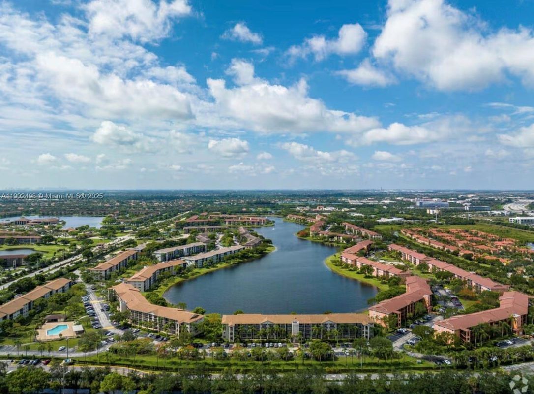 Foto del edificio - 101 SW 132nd Way