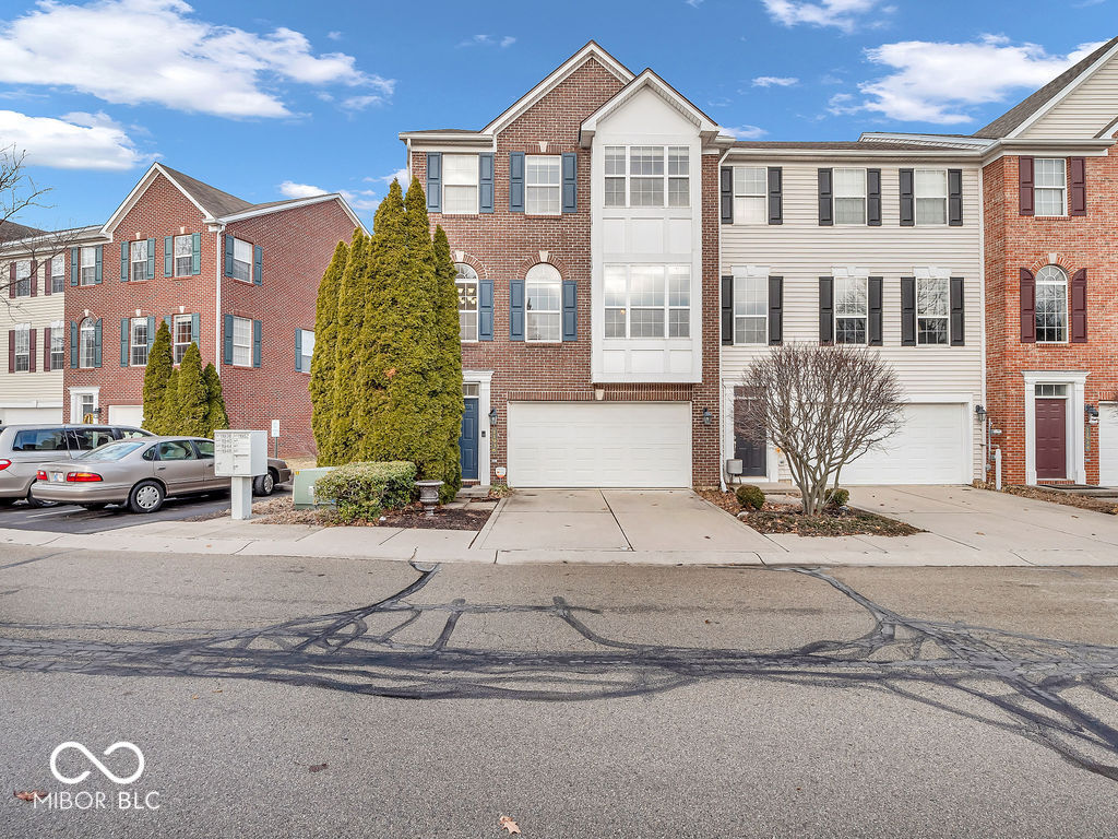 Foto principal - 11936 Esty Way
