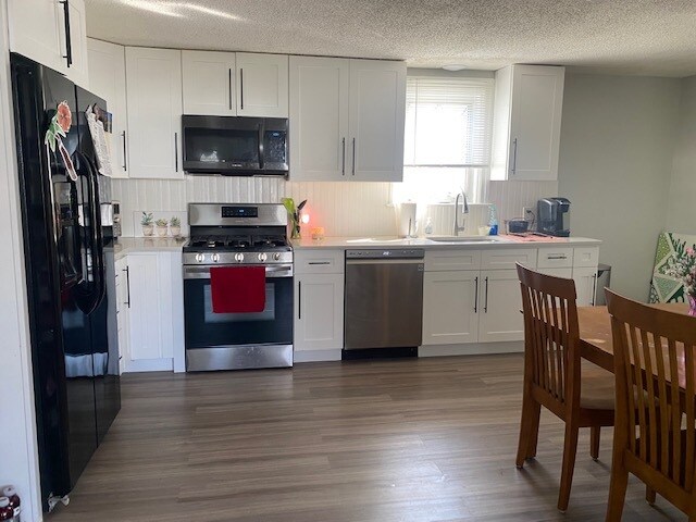 Foto del edificio - 50 Browning Ave