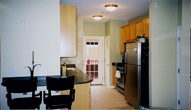 Building Photo - 588 N Midvale Blvd