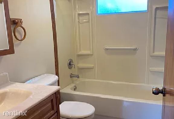 Building Photo - 2 br, 1 bath House - 1033 Dean Dr