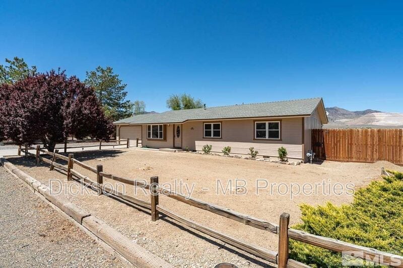 Primary Photo - 215 Ring Rd