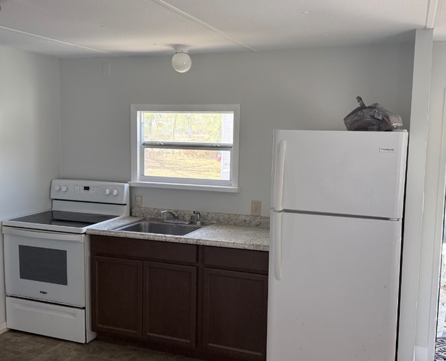 Building Photo - 20512 Spanish Ln