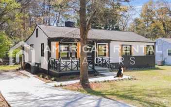 Building Photo - 1241 Cresthill Rd
