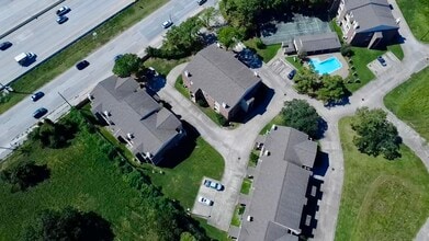 Building Photo - 2501 Gulf Fwy