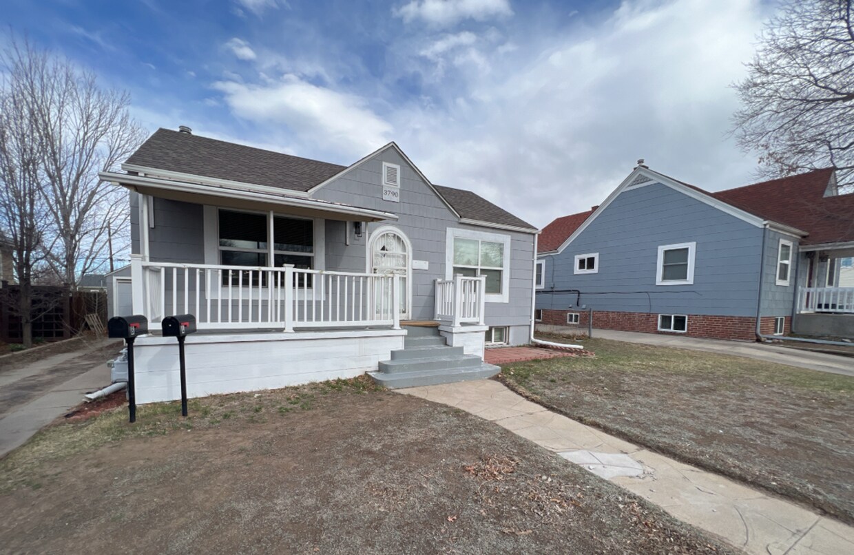 Foto principal - 2 Bedroom 1 Bathroom in South Broadway Hei...