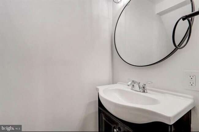 Foto del edificio - 46 N Edgewater Ave