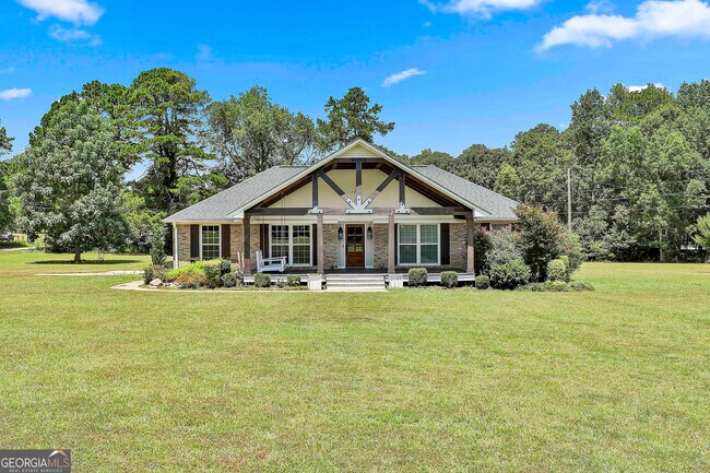 Foto del edificio - 620 Tri County Rd