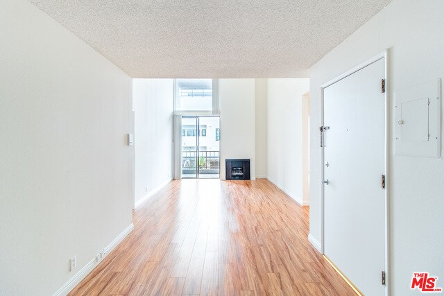 Foto del edificio - 1558 Brockton Ave