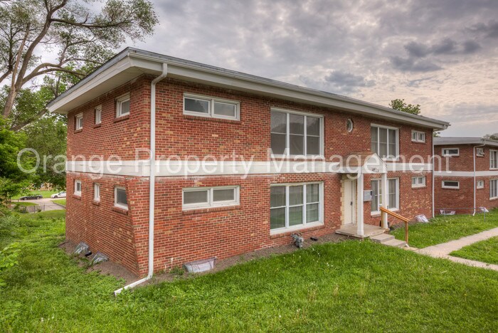 Primary Photo - FONTENELLE VIEW-NO APP FEE-MI SPECIAL