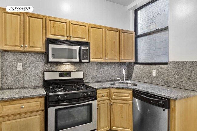 Foto del edificio - 100 W 67th St