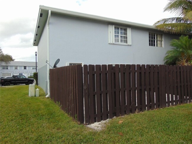 Building Photo - 1854 SW 81st Ln