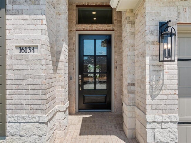 Building Photo - 16134 Cottontail Burrow Ln