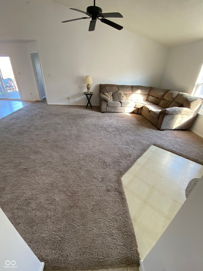 Building Photo - 5251 Bluff View Dr